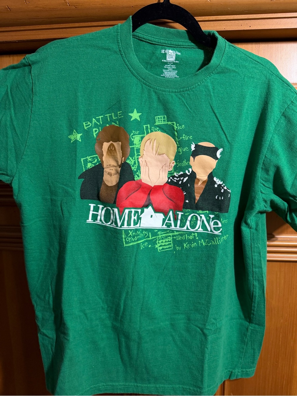 Home Alone Graphic Holiday T-Shirt - Green